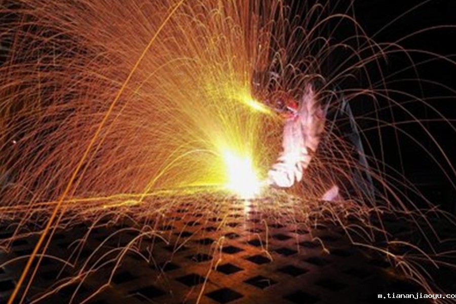 星空电竞有限公司官网激光技术优势